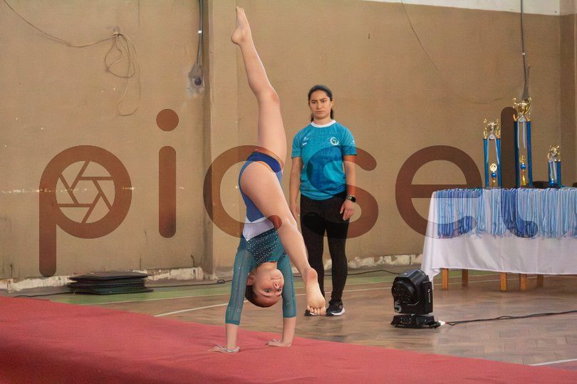 Photo of gb8x4muf00j7oafqczzv2599