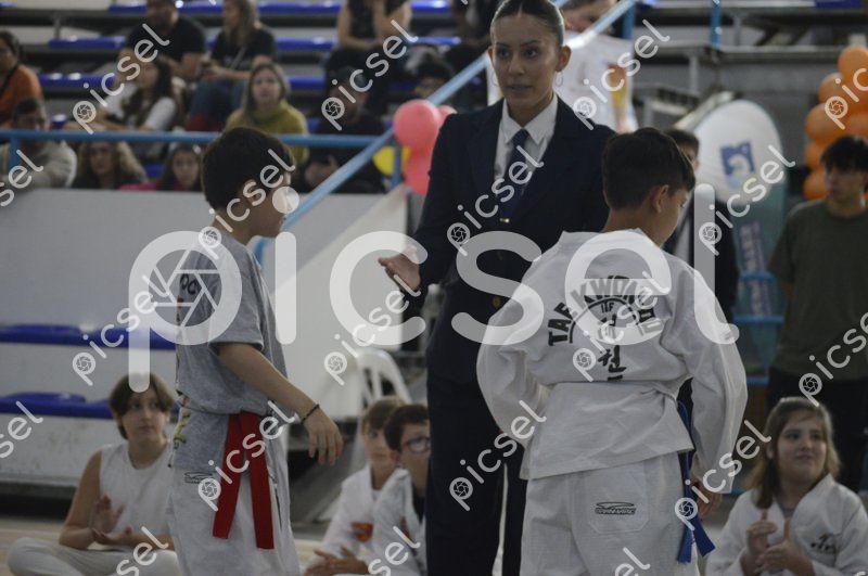 Photo of cet46ogzh8makux8r84drdqz