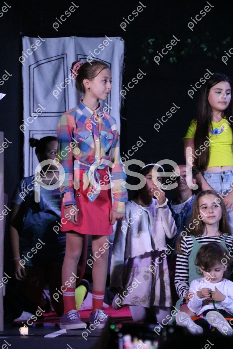 Photo of v72r2fw1dcs4fk54kbcirulm