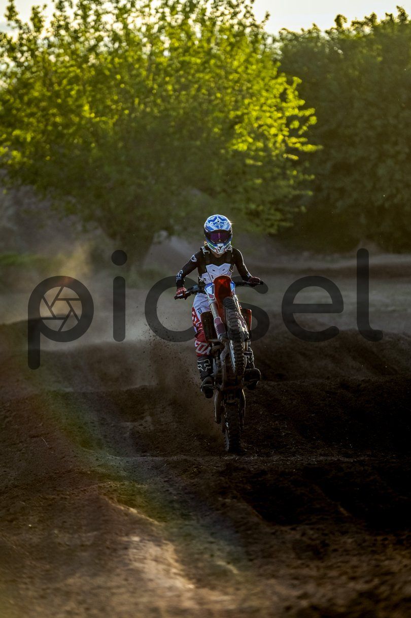 Photo of r3ekoo5xd69n0dja1jv157pd