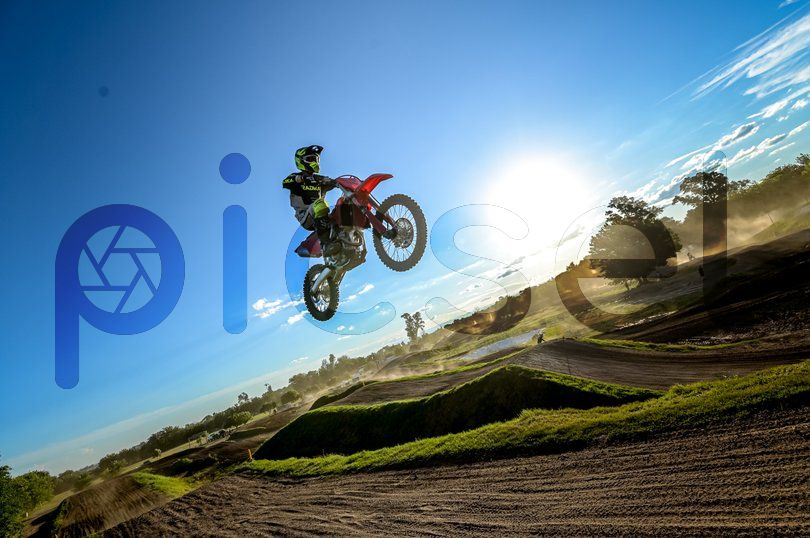 Photo of oxpc18kqzzw56e4ul61uste7