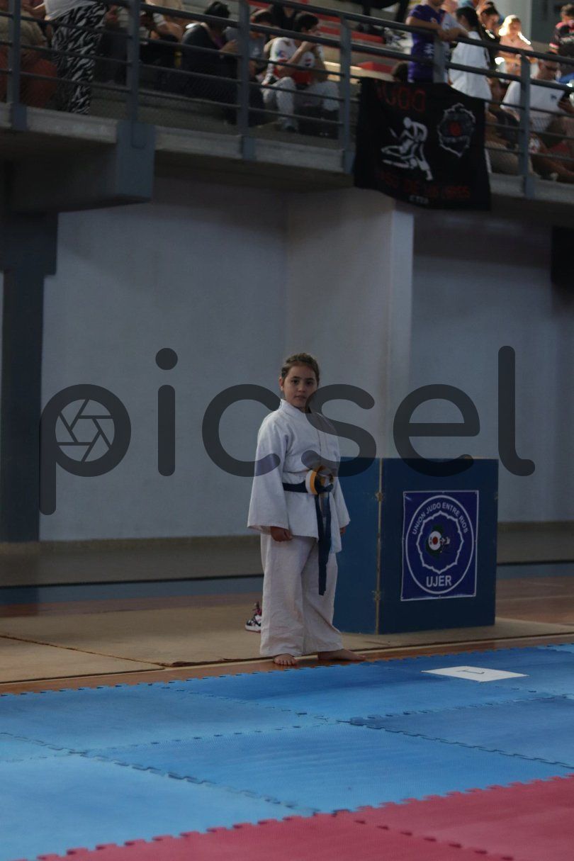 Photo of zaztsjju2tg7odk31dz0itru