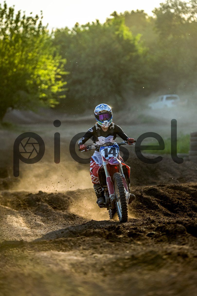 Photo of hmj72rw7v5omj43r9h2m09qk