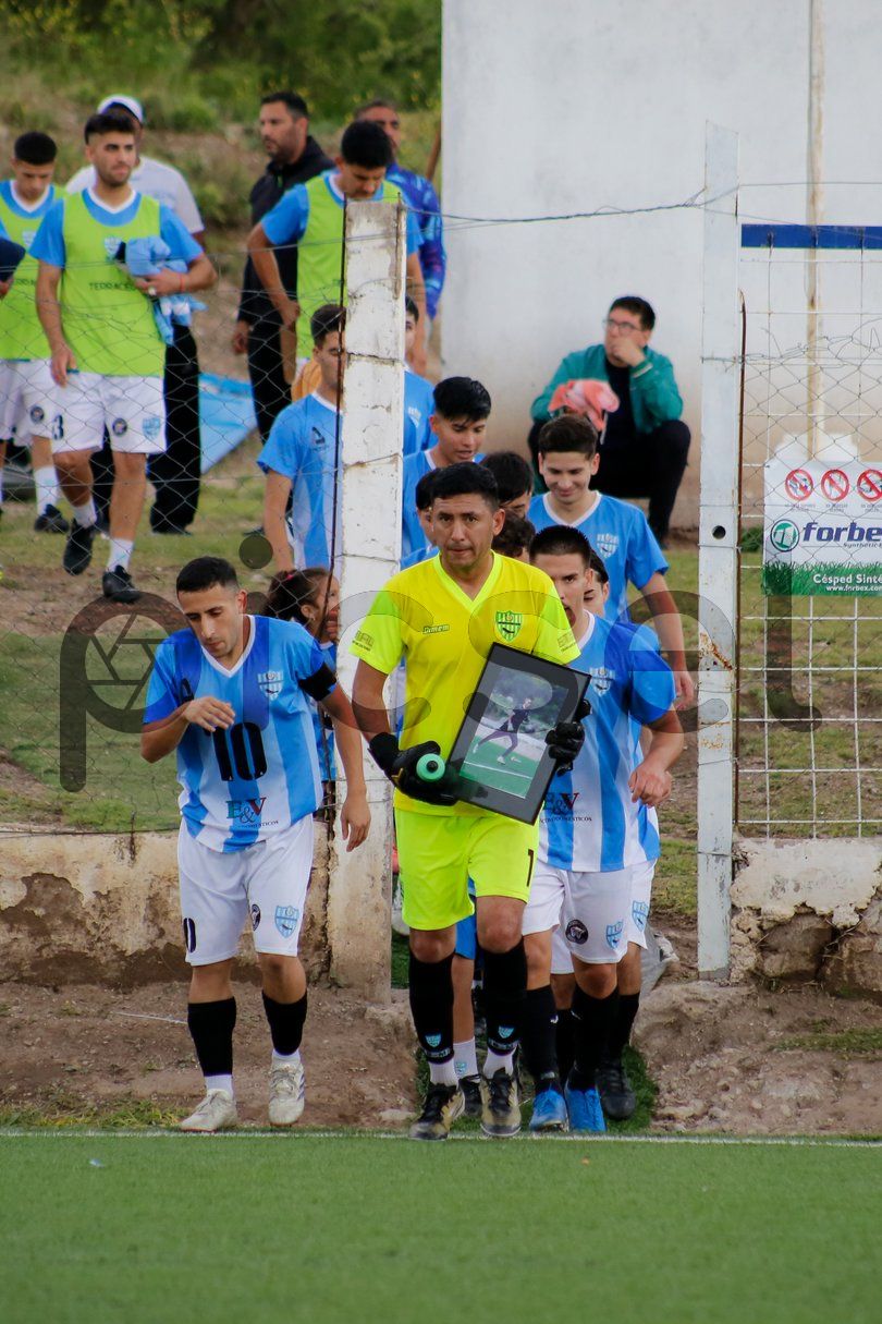 Photo of ca88bee2x4nvxbliu9c7si91