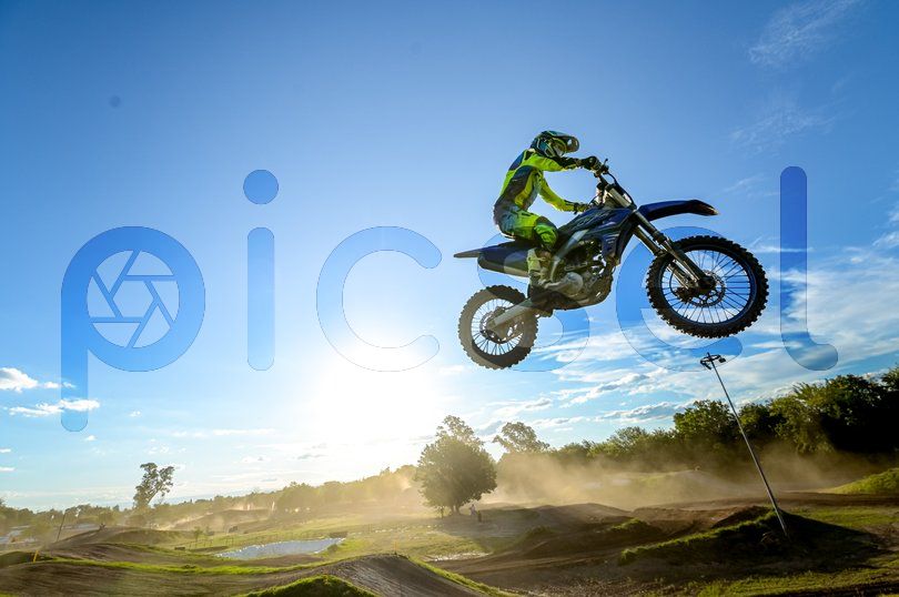 Photo of g0xaywbkvt1xdzz5tsjww17v