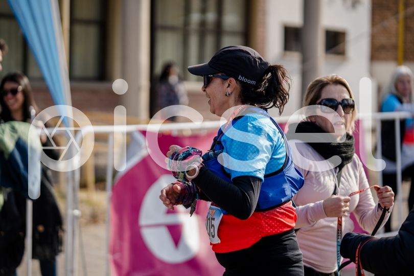 Photo of uinzqrm6juofo403e1n5164l