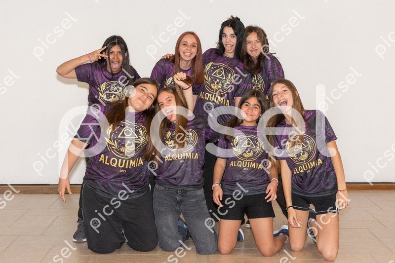 Photo of fxog0b7kw3z6jm2h7j21z9p1