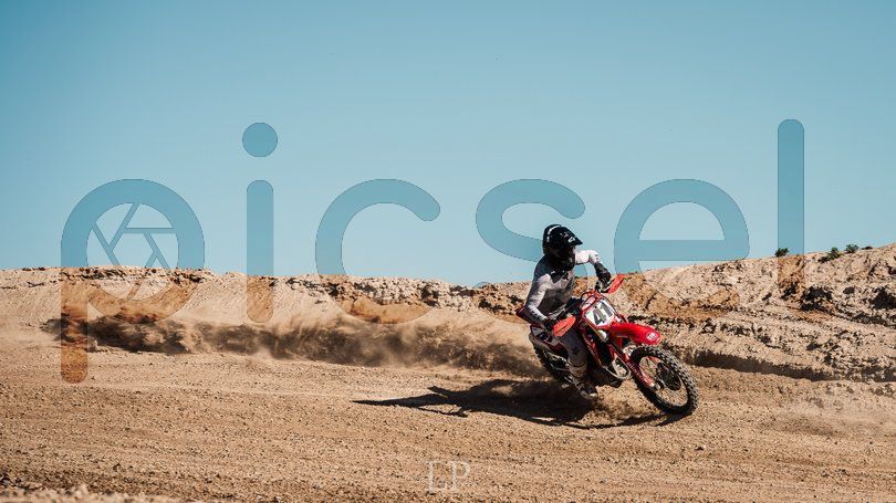 Photo of v57mo2yj2c33uqdnzmgke7j3