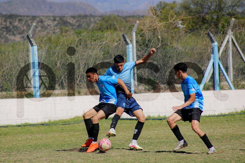 Photo of i8zh0k4b79kkb26lv32ssn8y