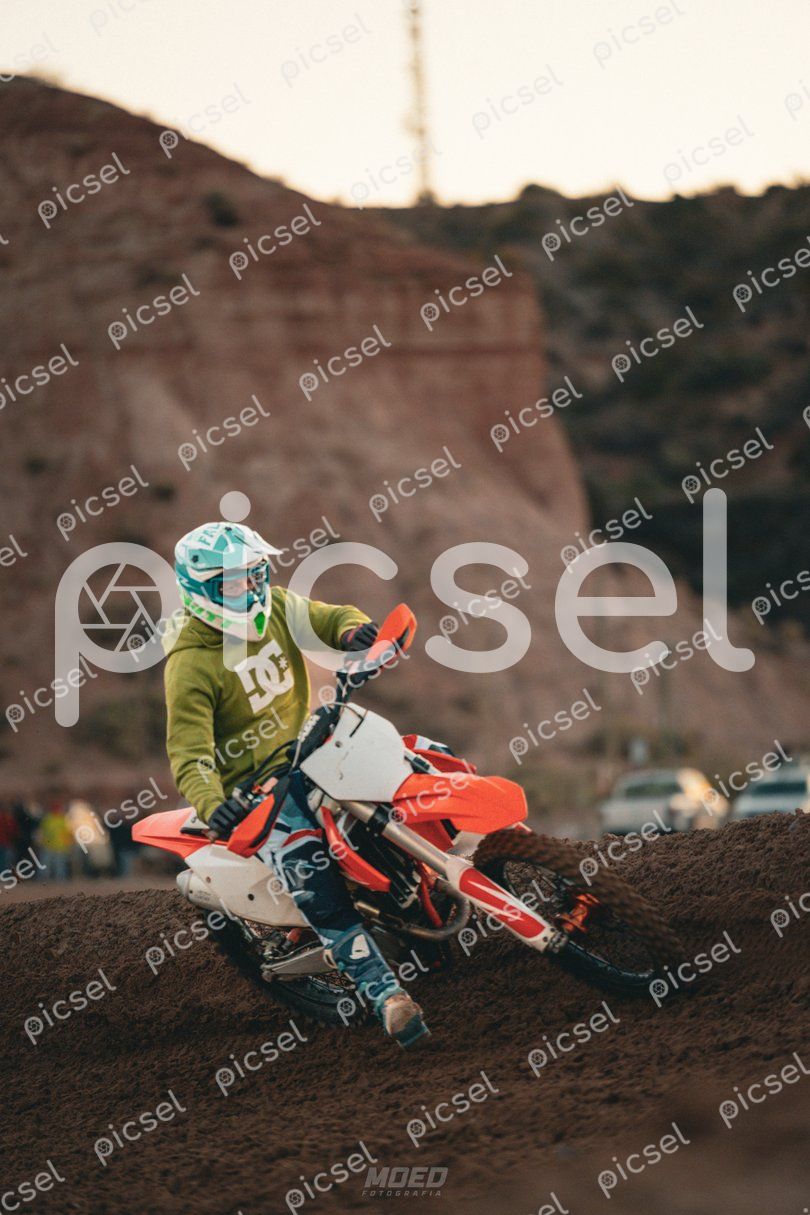 Photo of s18e16a4w6s863xihl4hn9wj