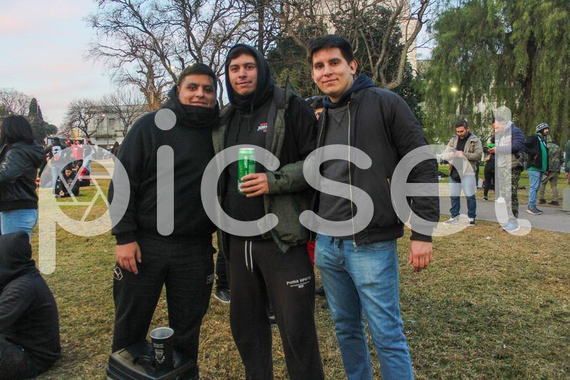 Photo of rom3tejw1icppn7g0nyycpdd