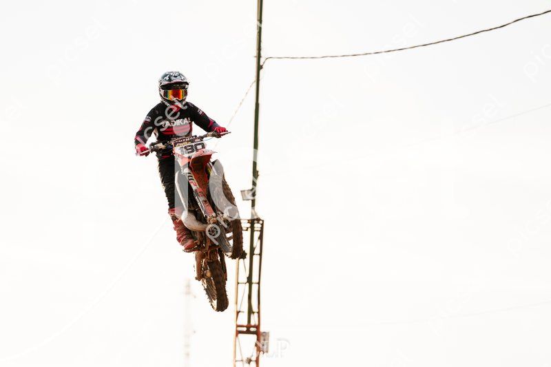 Photo of t06llf0u19h8dwwxgx3jpeoc