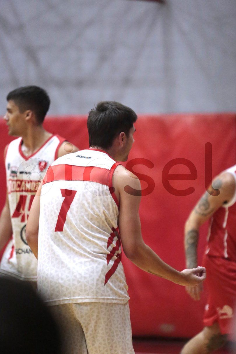 Photo of sdb1z4fv1ueshrv45q14x5m5