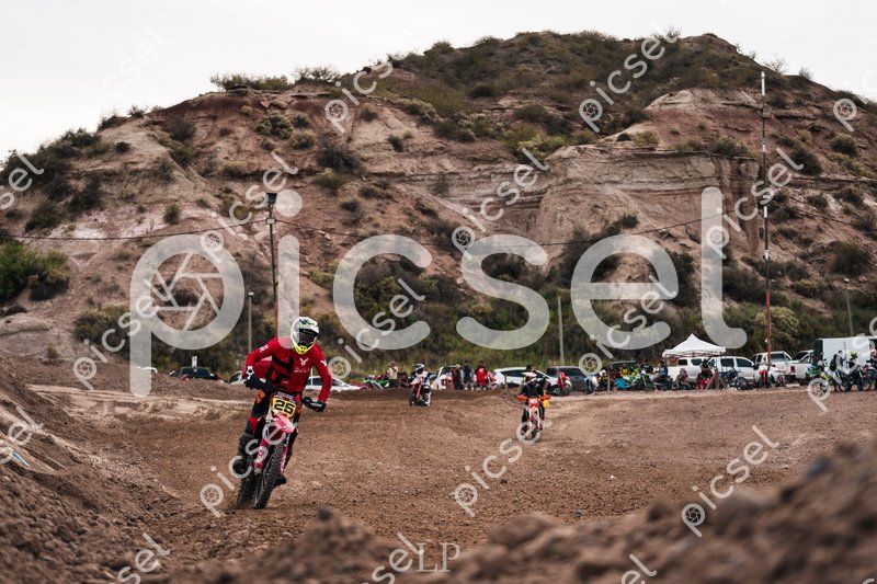 Photo of f84f4crn0xril8sx2hw06dwu