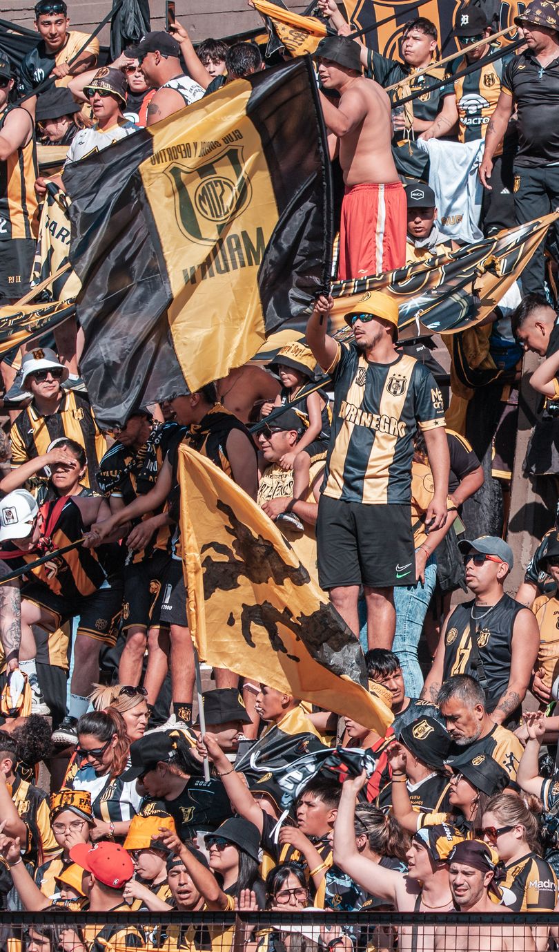 Dep Madryn - Gimnasia (M)