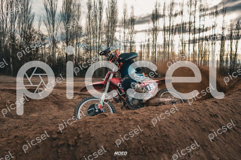 Photo of v9zb66jg6j7xypka8l8l1sx8