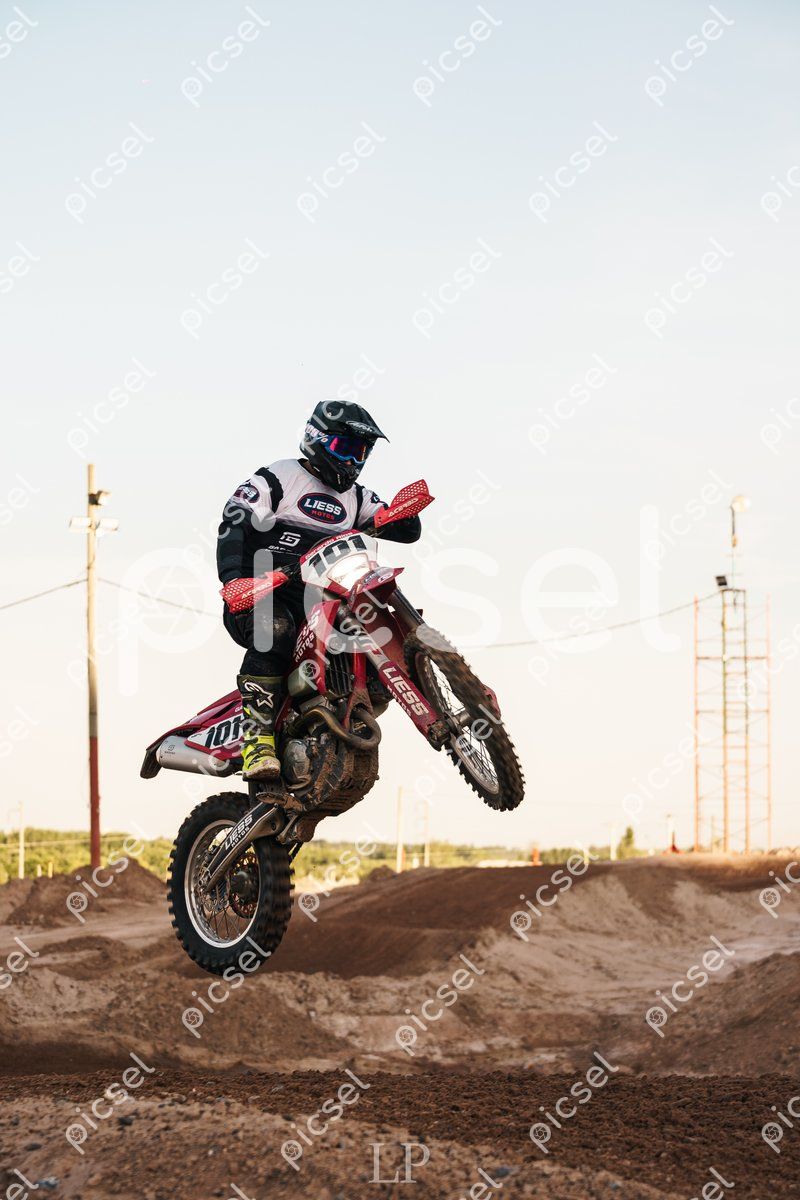 Photo of y5fjhkk8bgfiqw5onbksd8if