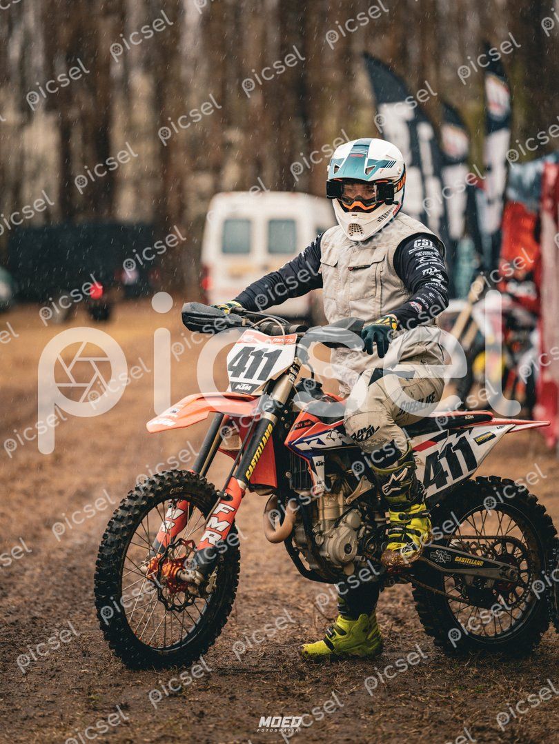 Photo of rj12g3ix0s9eagly291bv66h