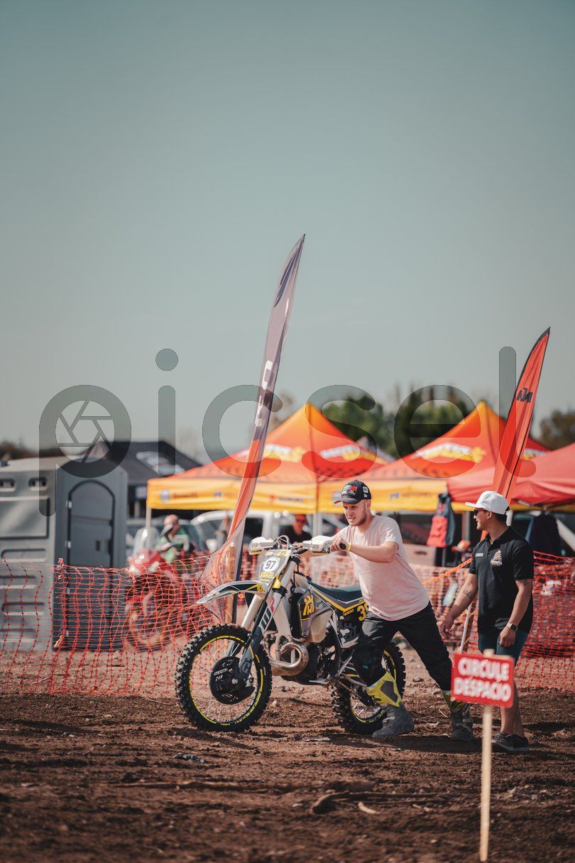 Photo of ect195zxqfllx4eek7oxolnc