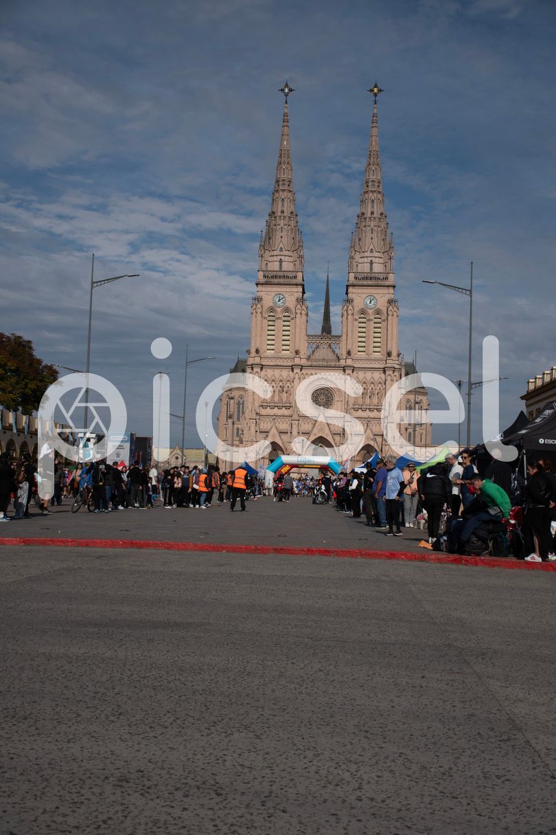 Photo of ceu115ucynfltzbzngtsp0vc
