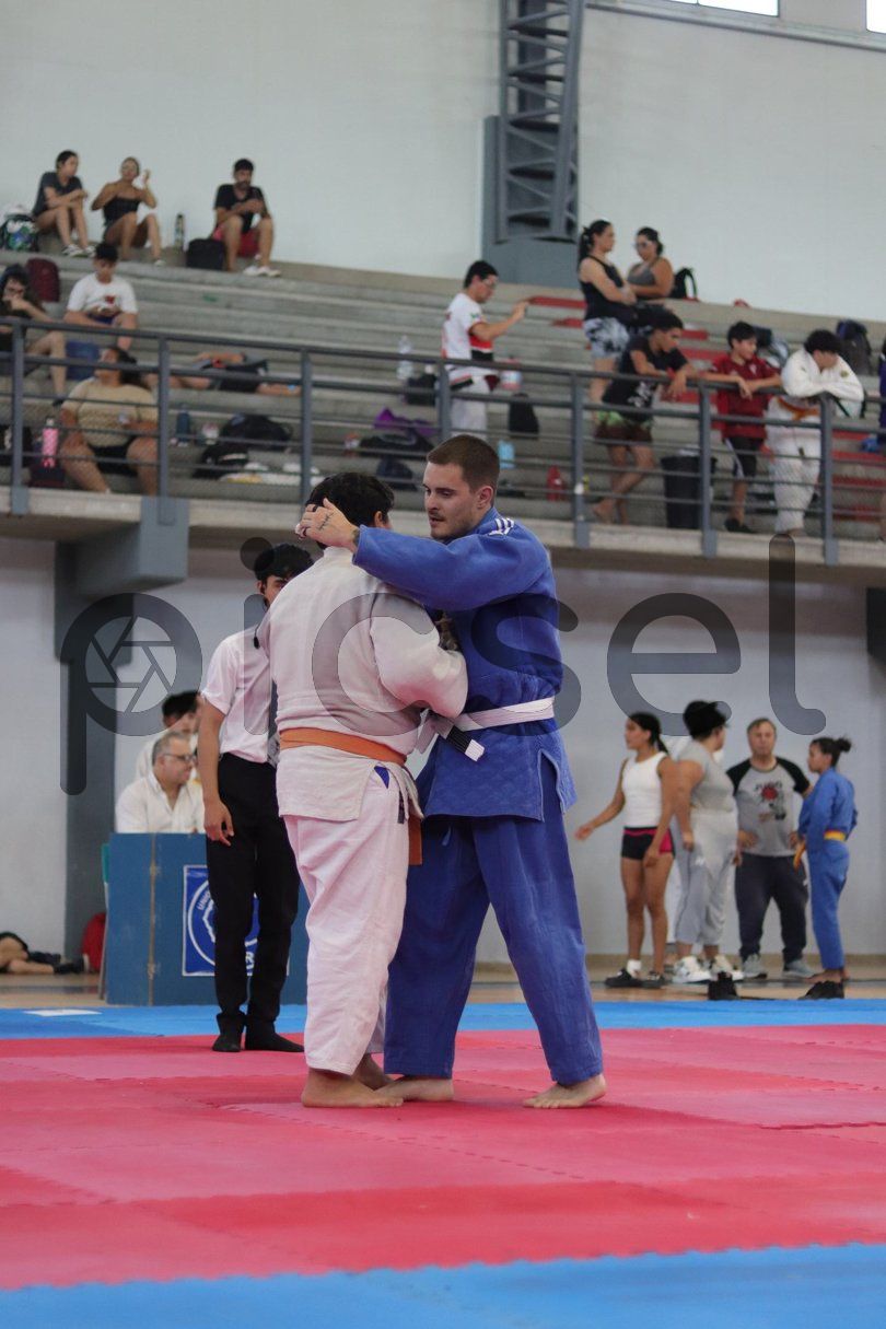 Photo of zcjqaxidpxvv9ticp5kb17x9