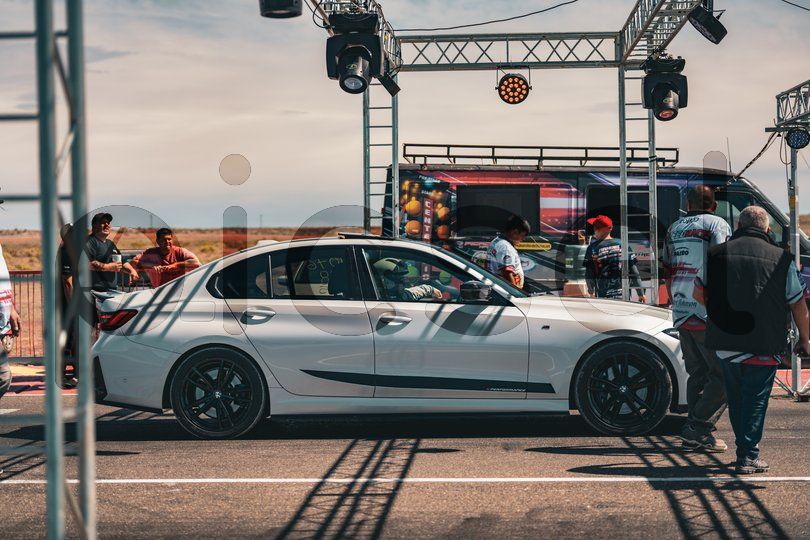 Photo of gum1v6qromrwmqbg8deccpsg