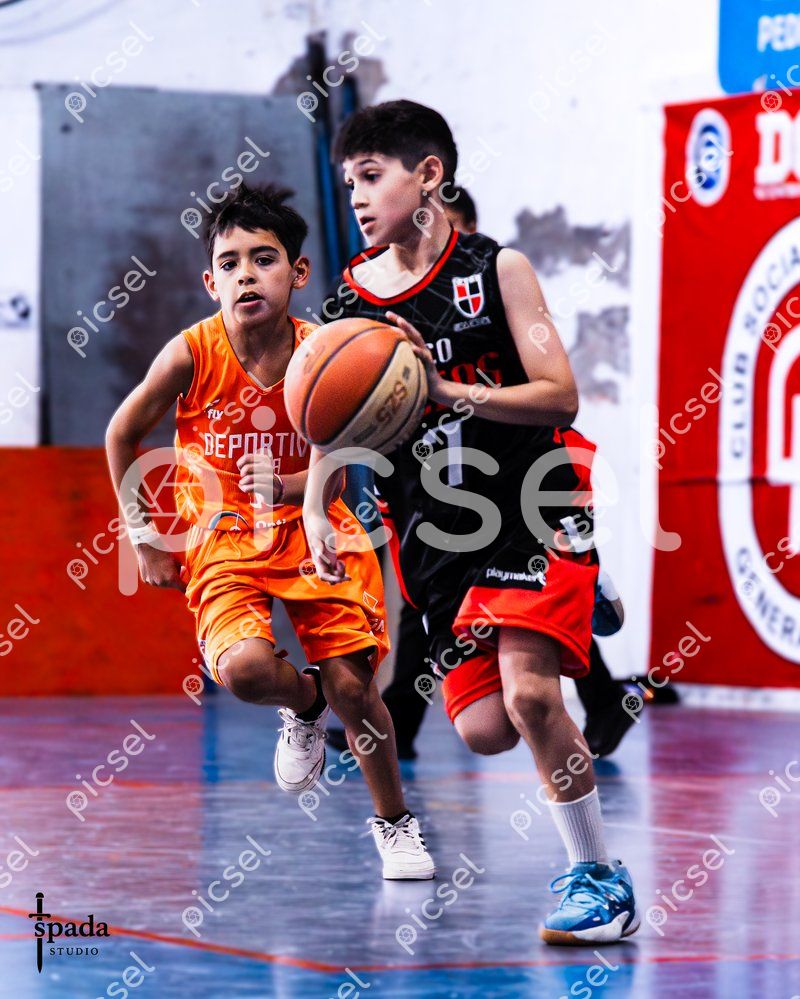 Photo of b710a7qx5yjiedz7strayh09