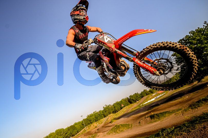 Photo of mb01noh17nile9zqfgz34gu7