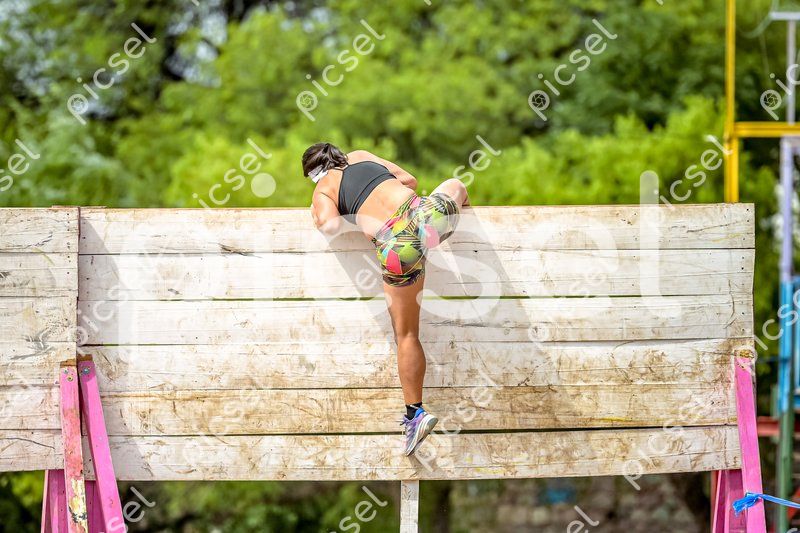 Photo of gzey8lz33hgro2tpl4q24g6s