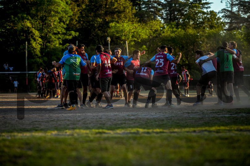 Photo of qxezrk03tgni7e5vmqunqv6m